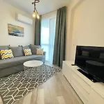 Izida Palace Aparthotel Sunny Beach