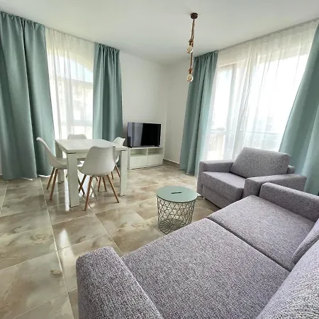 Izida Palace Apart-hotel Sunny Beach