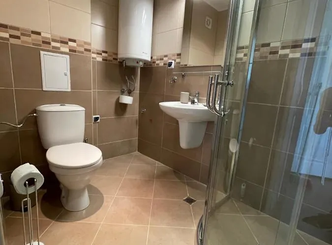 Izida Palace Aparthotel 3*