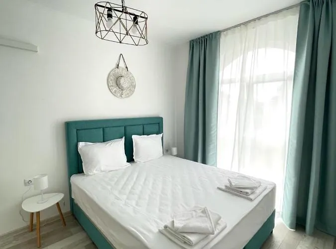 Izida Palace סאני ביץ'