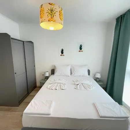 Izida Palace 3*